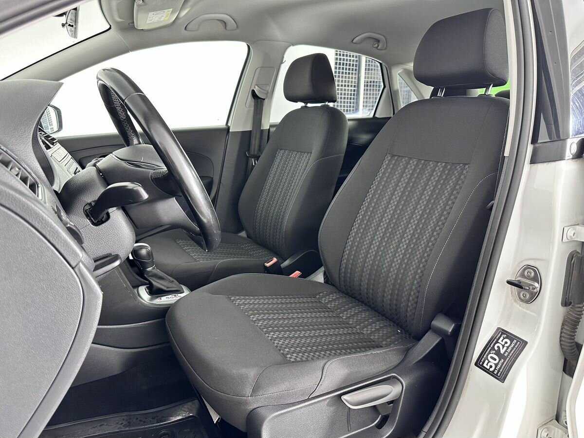 Volkswagen Polo с пробегом — 2016 год. Фото: #7