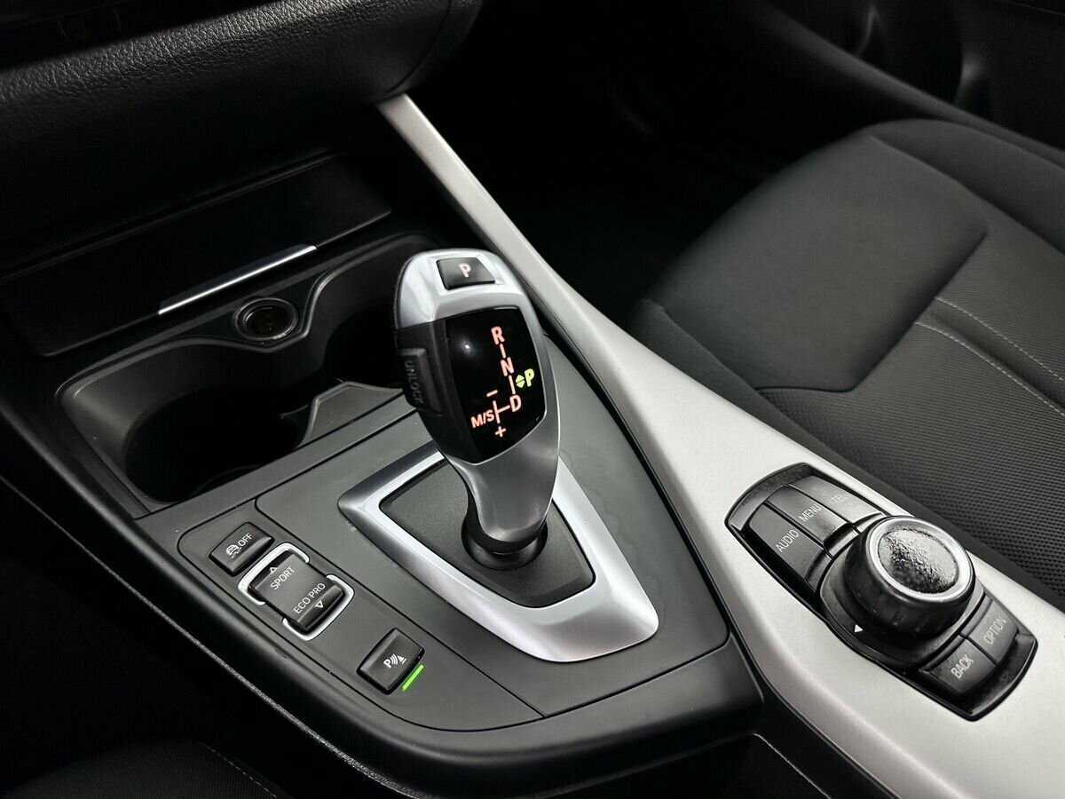 BMW 1 серии с пробегом — 2017 год. Фото: #13