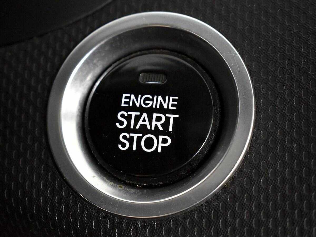 Hyundai Solaris с пробегом — 2015 год. Фото: #13