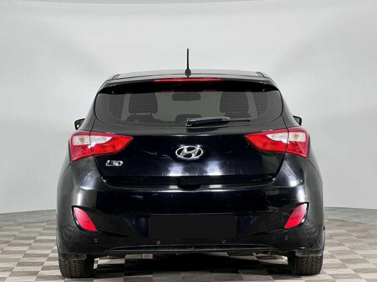 Hyundai i30 с пробегом — 2014 год. Фото: #3