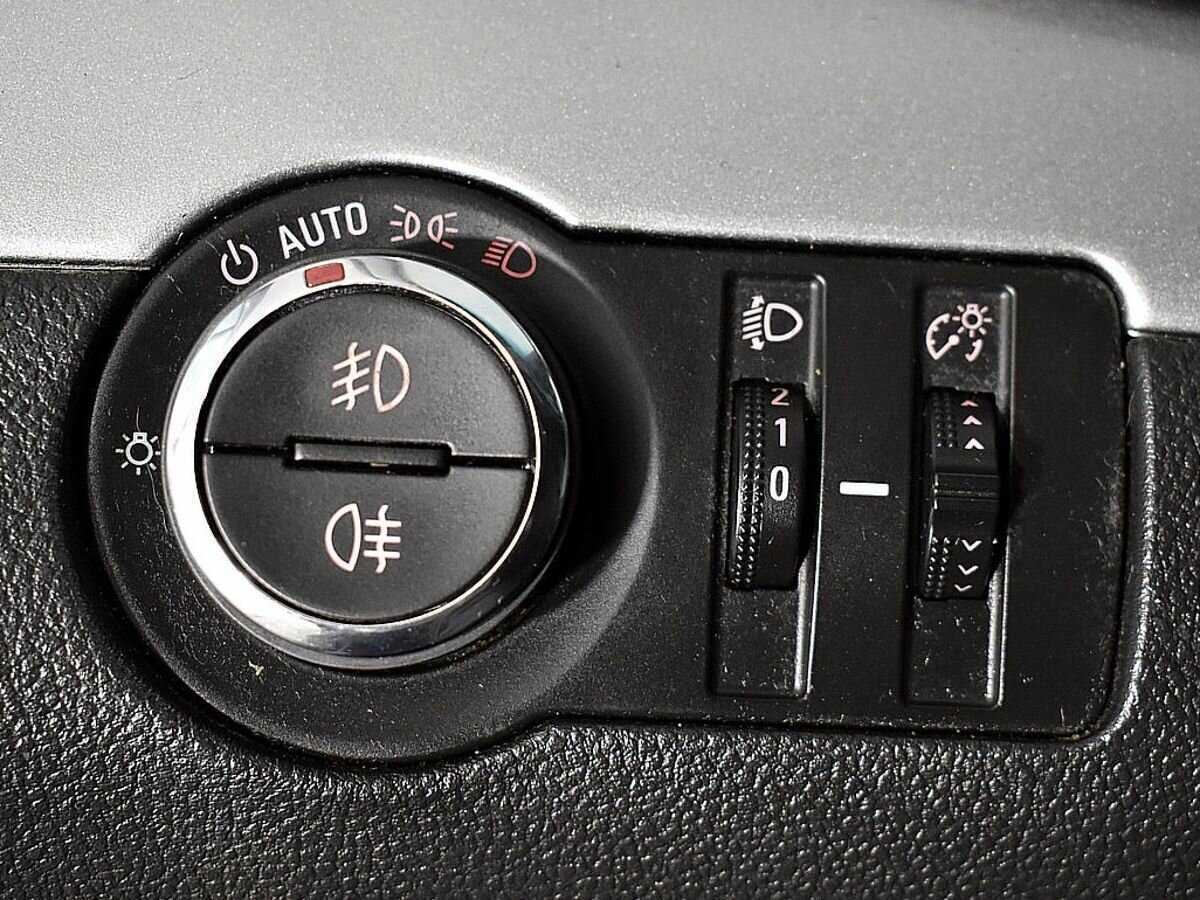 Opel Mokka с пробегом — 2013 год. Фото: #15