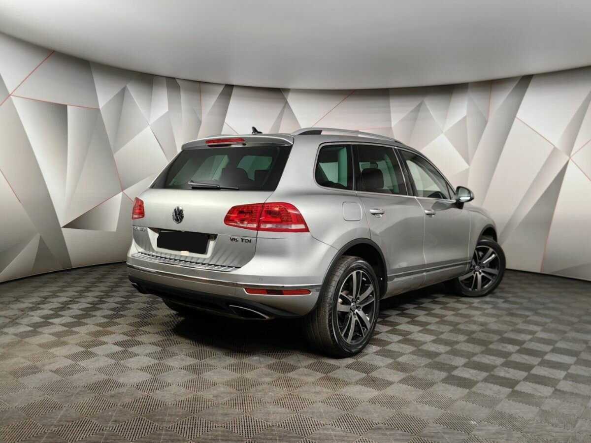 Volkswagen Touareg с пробегом — 2017 год. Фото: #1