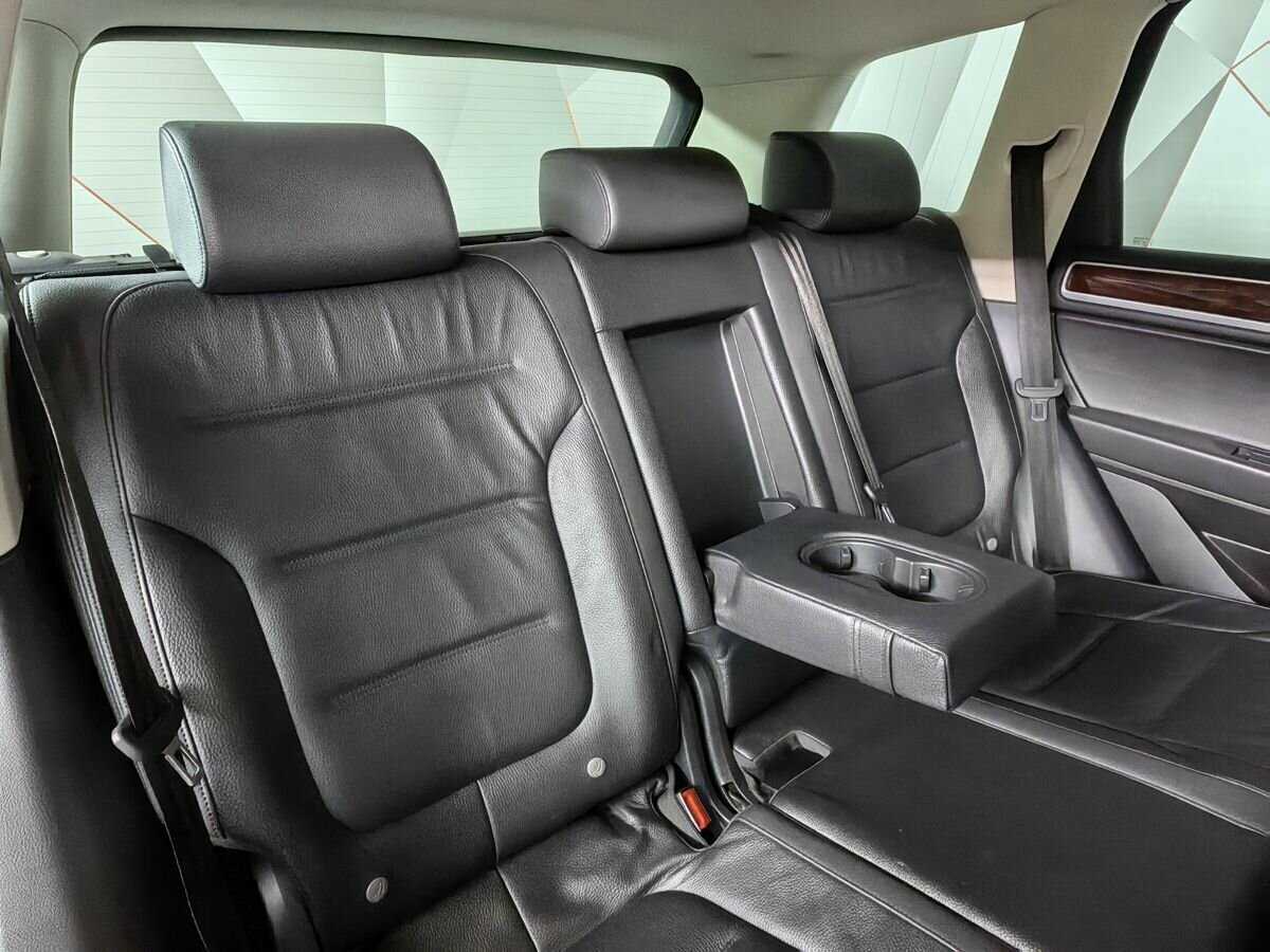 Volkswagen Touareg с пробегом — 2017 год. Фото: #12