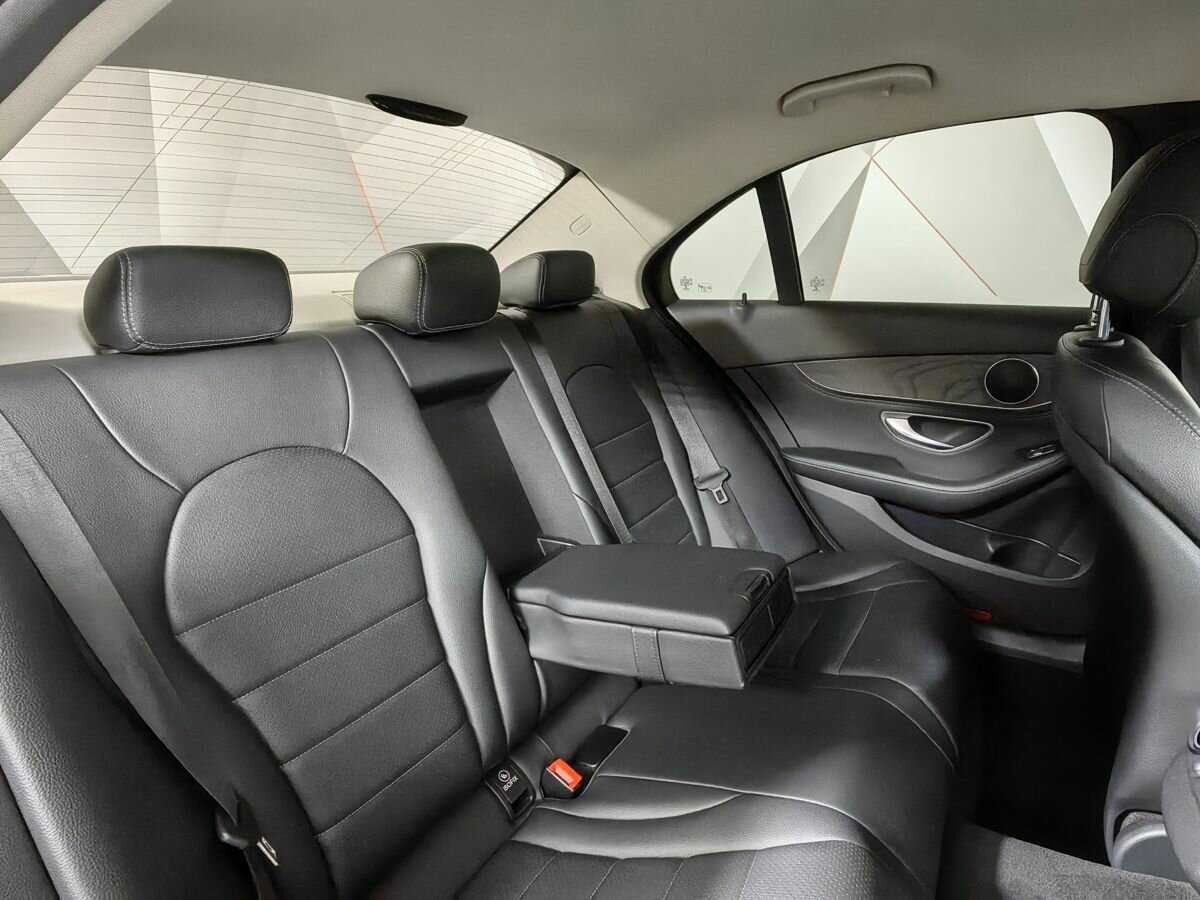 Mercedes-Benz C-Класс с пробегом — 2015 год. Фото: #12