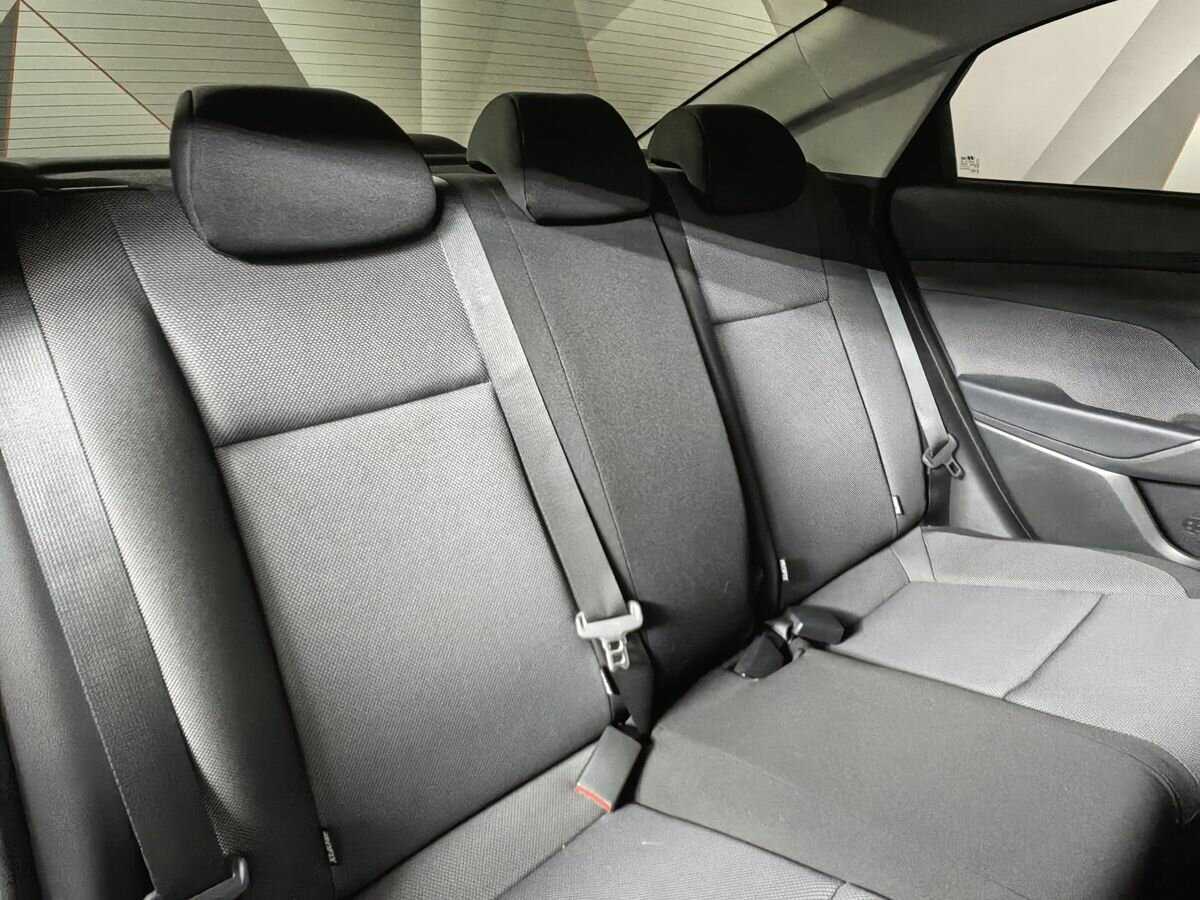 Hyundai Solaris с пробегом — 2022 год. Фото: #11