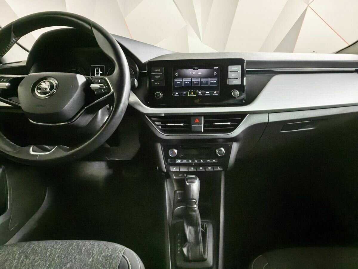 Skoda Rapid с пробегом — 2020 год. Фото: #9