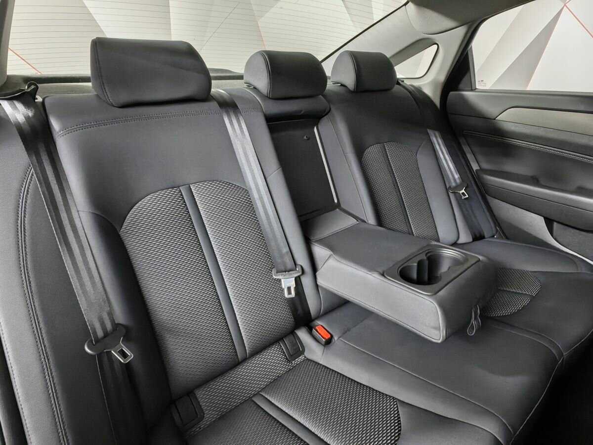 Hyundai Sonata с пробегом — 2018 год. Фото: #12