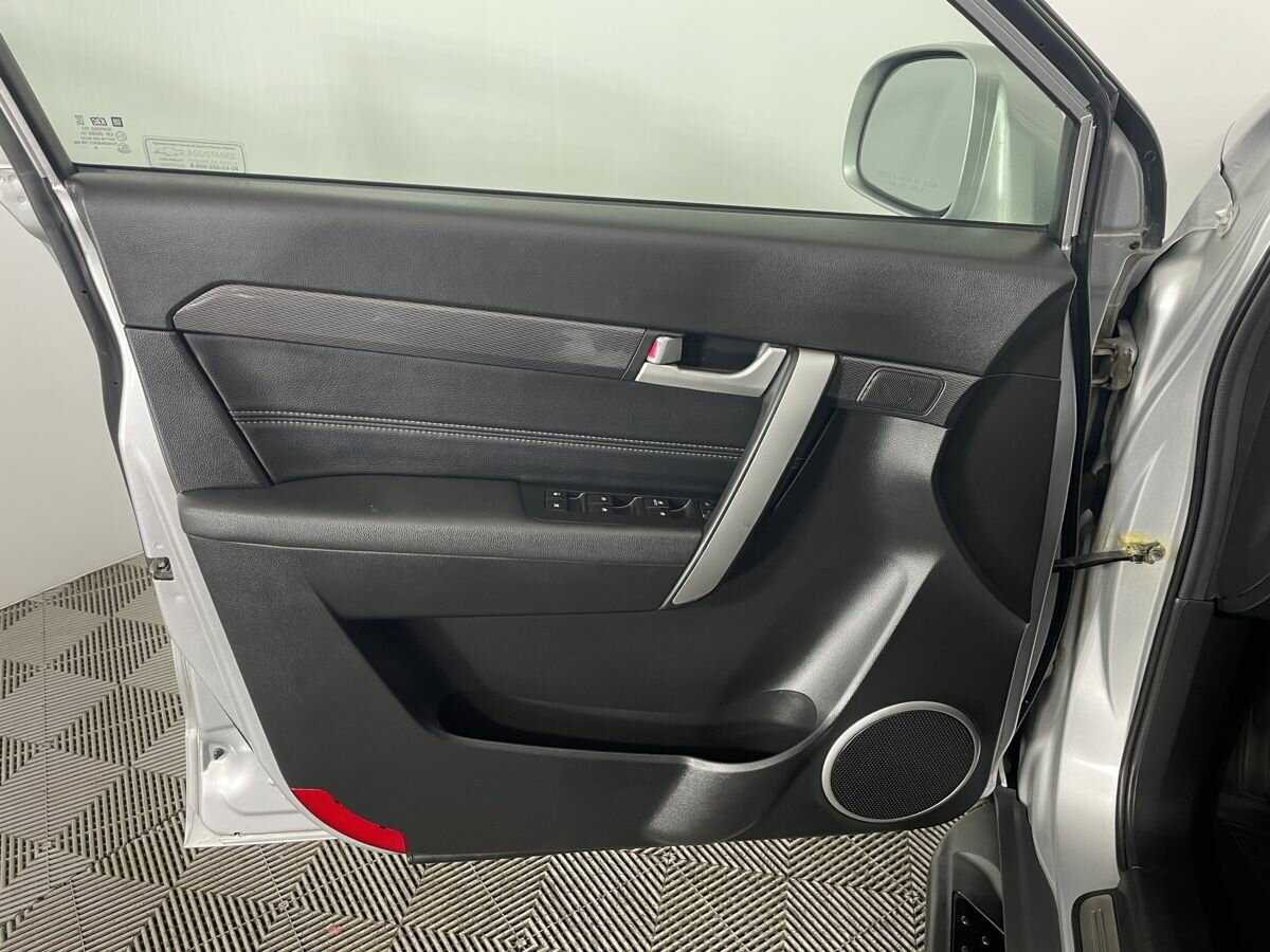 Chevrolet Captiva с пробегом — 2014 год. Фото: #7