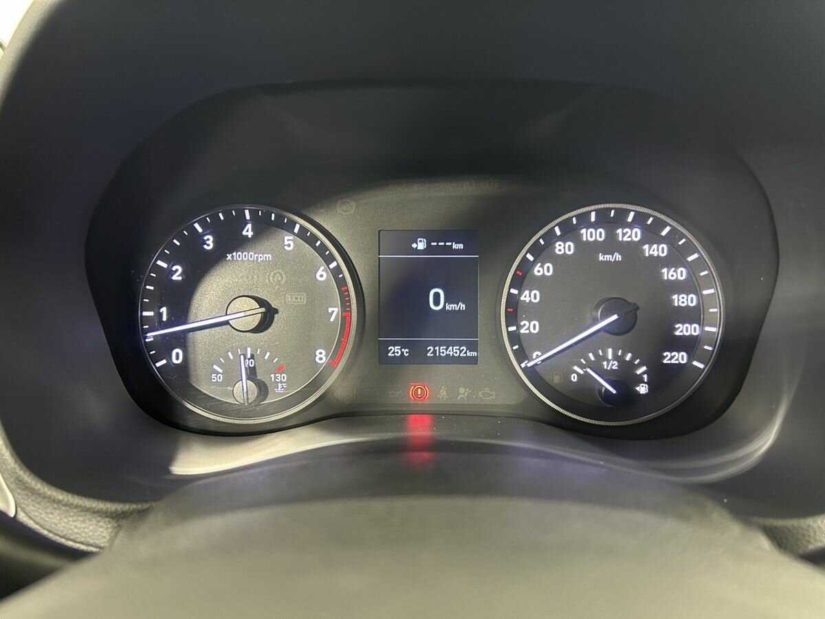 Hyundai Solaris с пробегом — 2017 год. Фото: #10