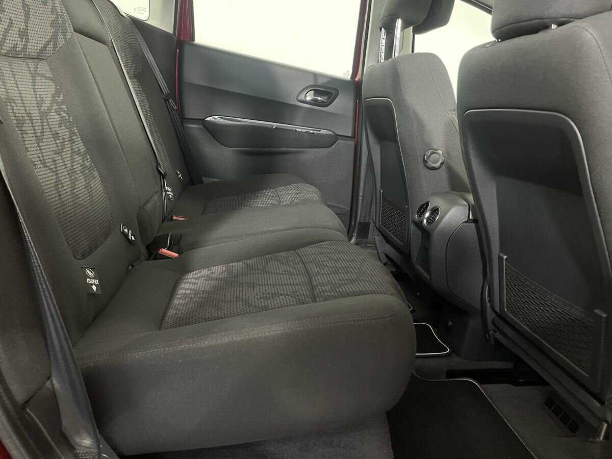 Peugeot 3008 с пробегом — 2012 год. Фото: #15