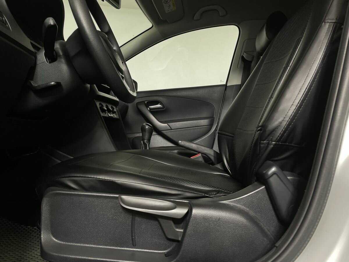 Volkswagen Polo с пробегом — 2017 год. Фото: #9