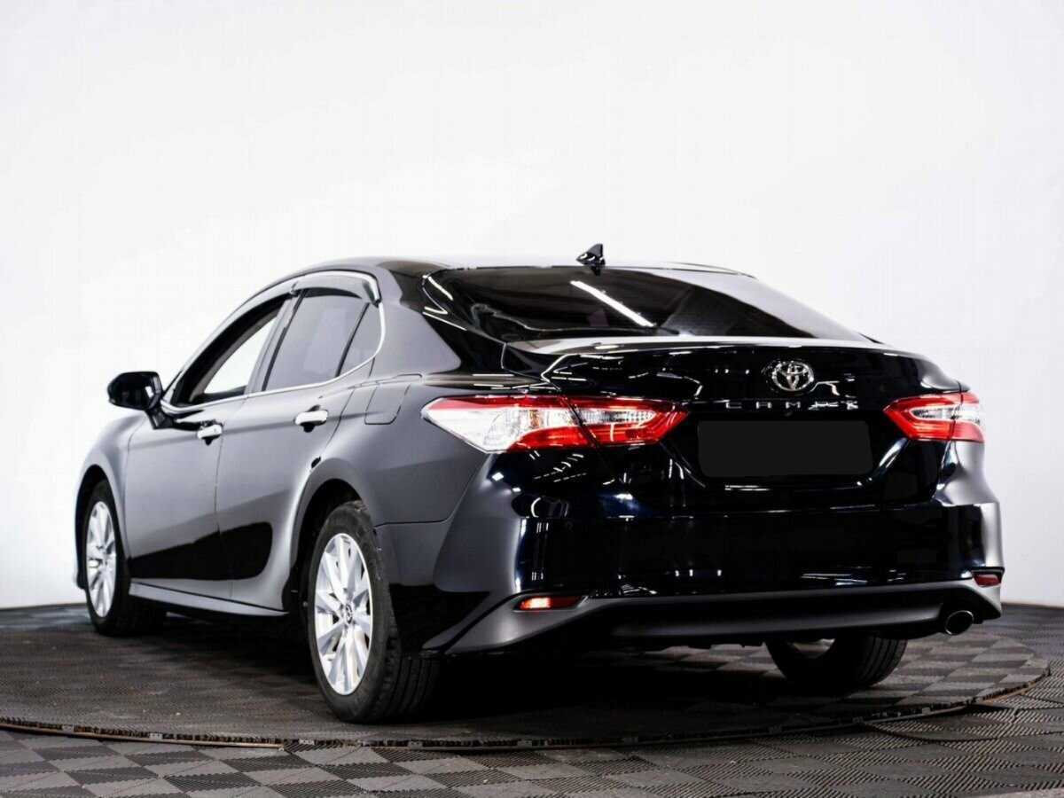 Toyota Camry с пробегом — 2019 год. Фото: #3