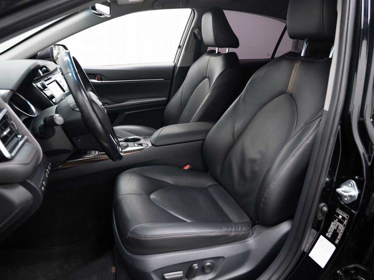 Toyota Camry с пробегом — 2019 год. Фото: #7