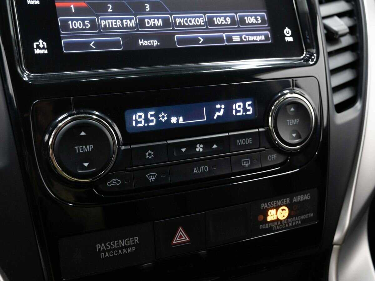 Mitsubishi Pajero Sport с пробегом — 2017 год. Фото: #21