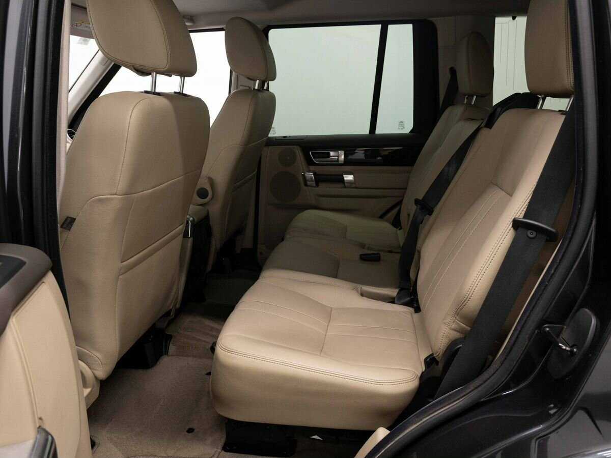 Land Rover Discovery с пробегом — 2014 год. Фото: #8