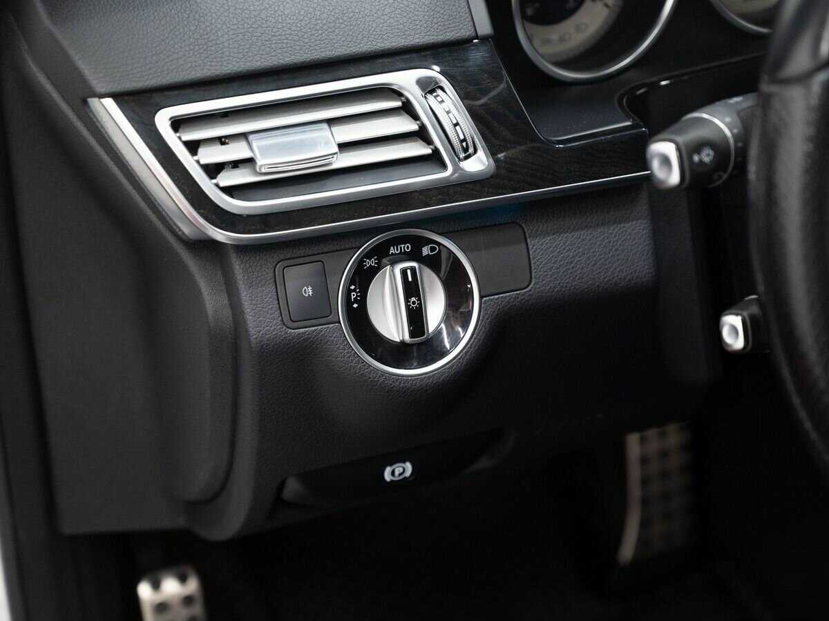 Mercedes-Benz E-Класс с пробегом — 2013 год. Фото: #15