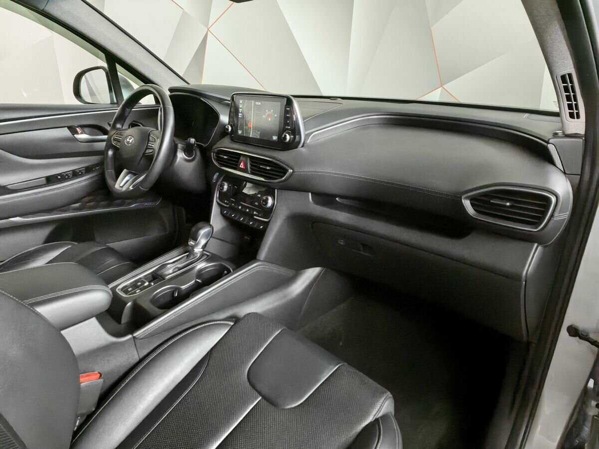 Hyundai Santa Fe с пробегом — 2019 год. Фото: #8
