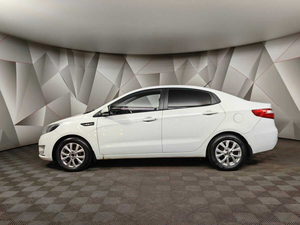 Kia Rio с пробегом — 2013 год. Фото: #4