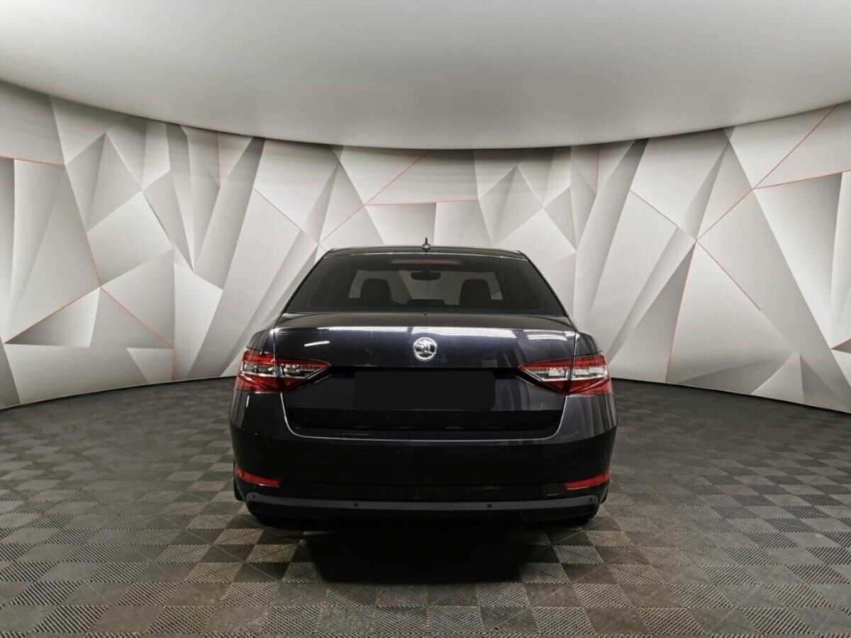 Skoda Superb с пробегом — 2017 год. Фото: #7