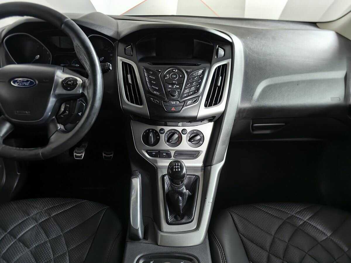 Ford Focus с пробегом — 2012 год. Фото: #9