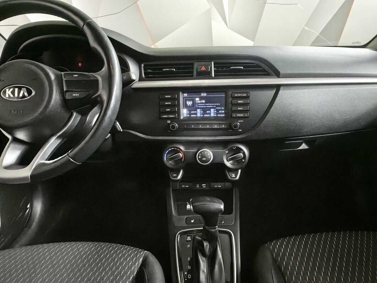 Kia Rio с пробегом — 2017 год. Фото: #10