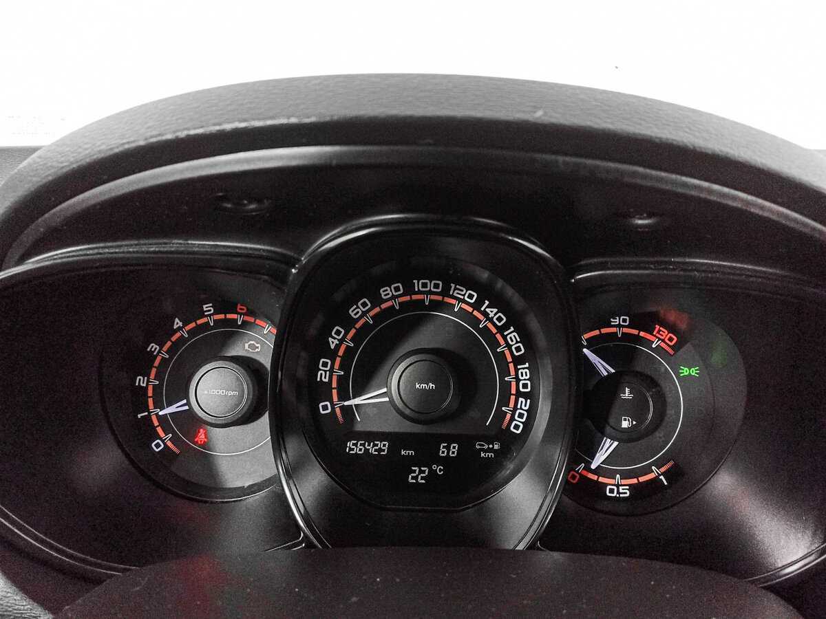 Lada (ВАЗ) Vesta с пробегом — 2017 год. Фото: #10