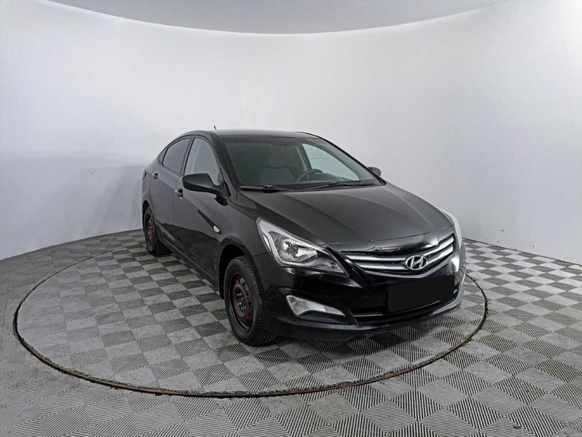 Hyundai Solaris с пробегом — 2015 год. Фото: #2