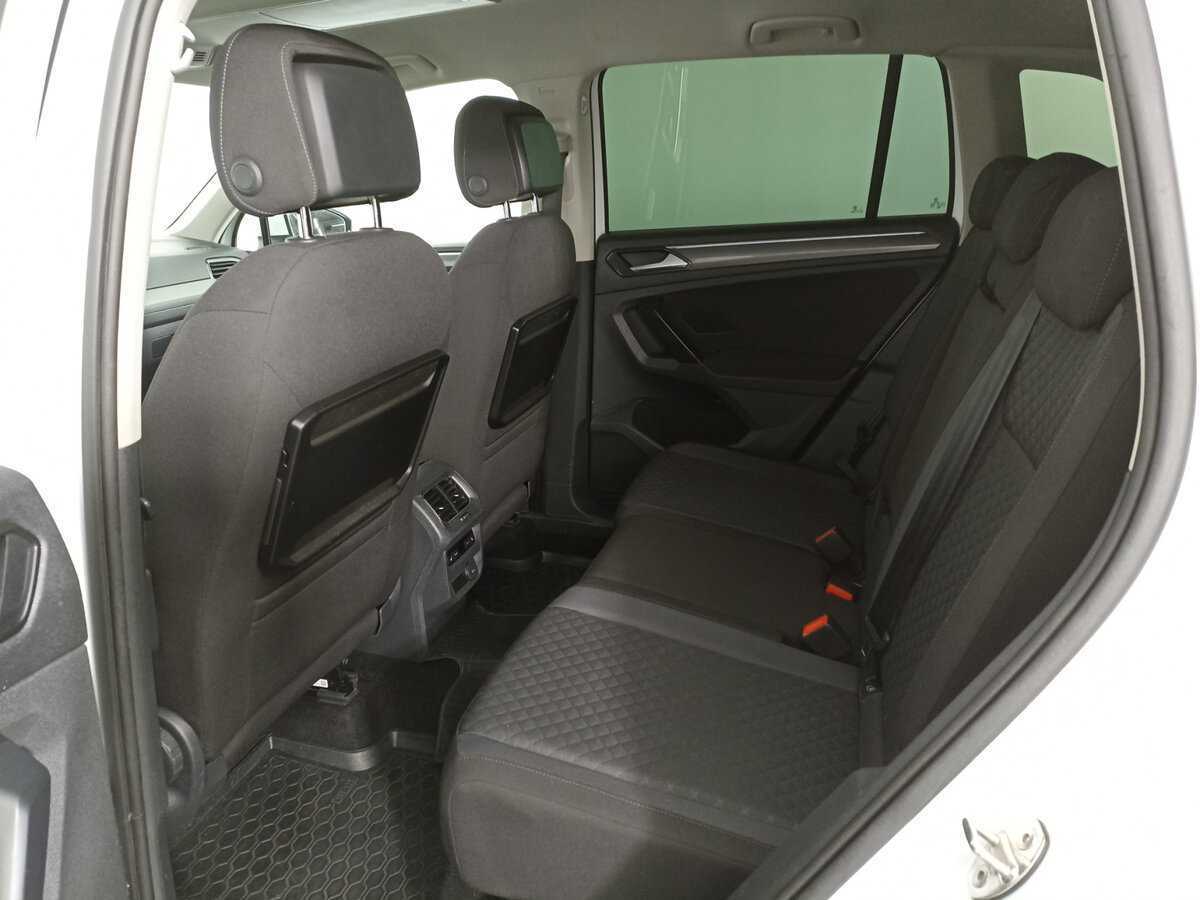 Volkswagen Tiguan с пробегом — 2017 год. Фото: #9