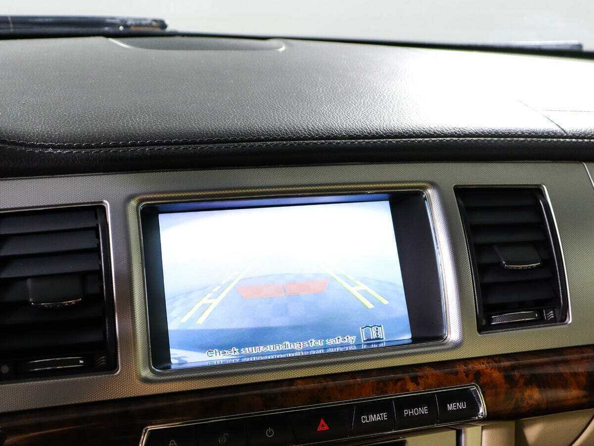 Jaguar XF с пробегом — 2013 год. Фото: #15