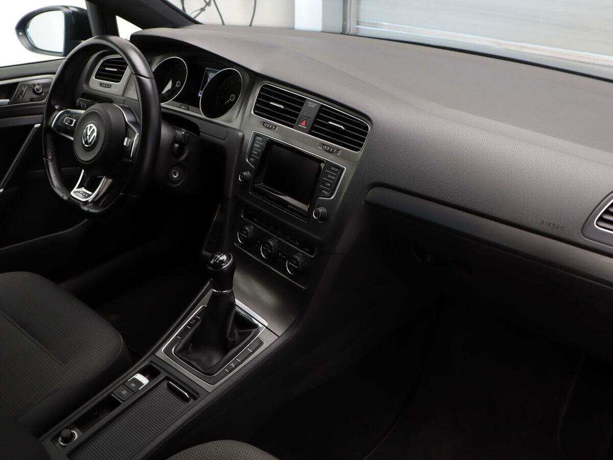 Volkswagen Golf с пробегом — 2013 год. Фото: #6