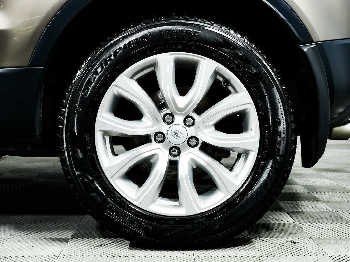 Land Rover Range Rover Evoque с пробегом — 2018 год. Фото: #13