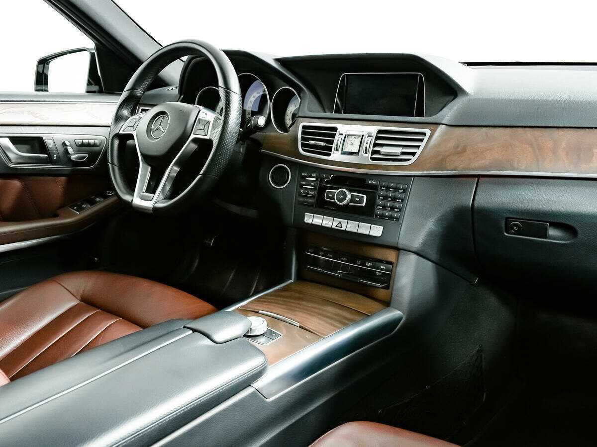 Mercedes-Benz E-Класс с пробегом — 2013 год. Фото: #6