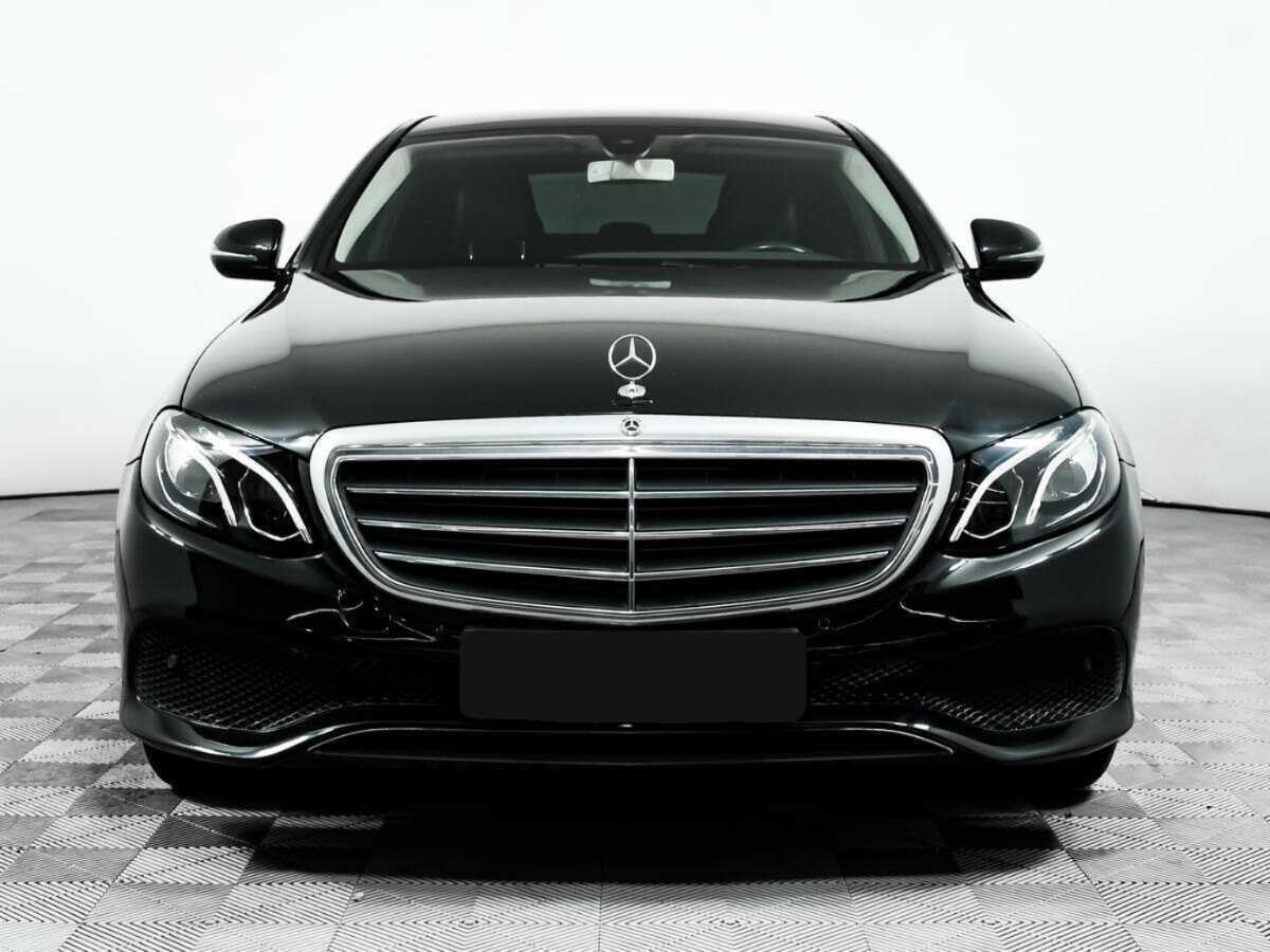 Mercedes-Benz E-Класс с пробегом — 2019 год. Фото: #1