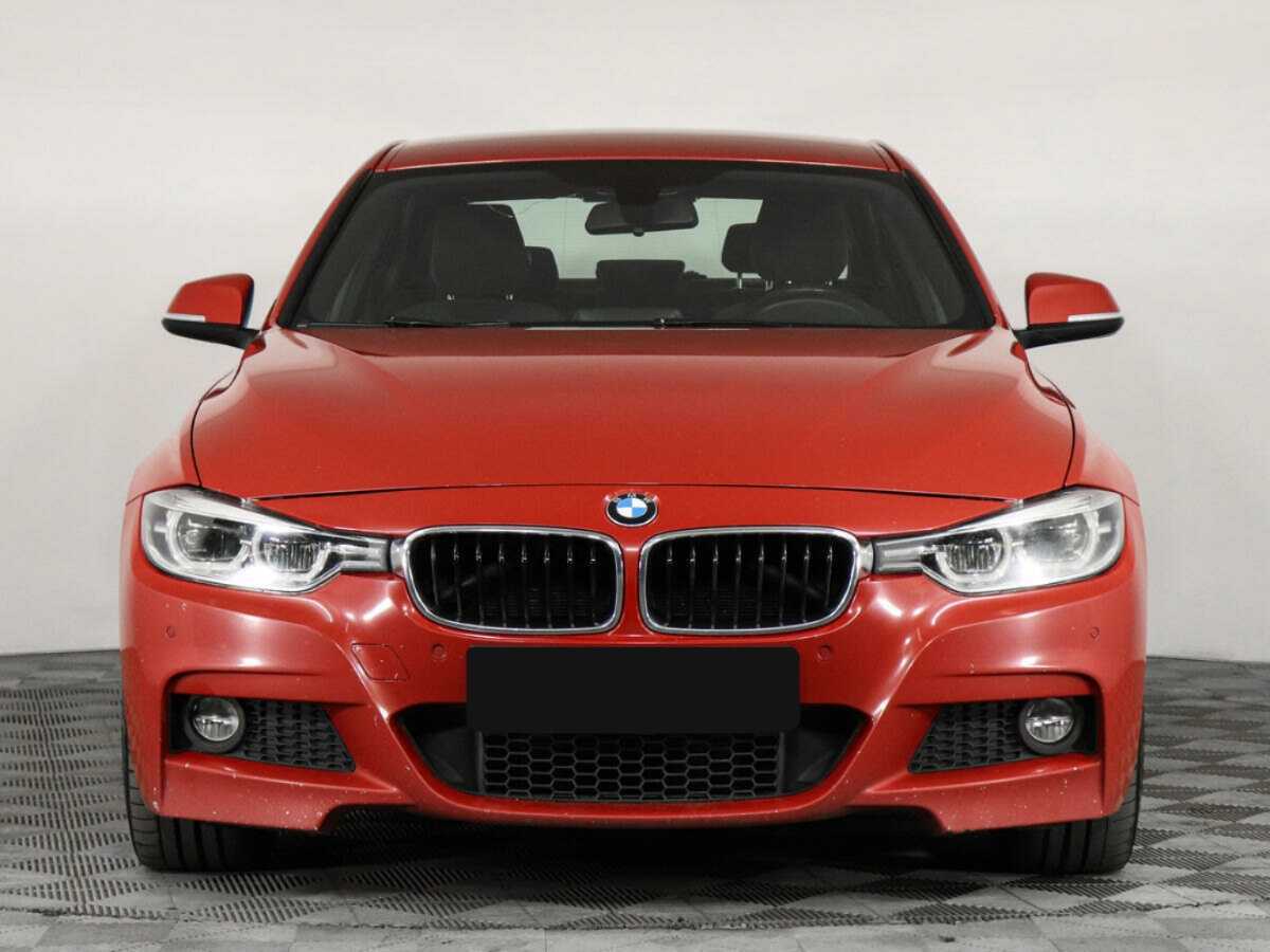 BMW 3 серии с пробегом — 2018 год. Фото: #2