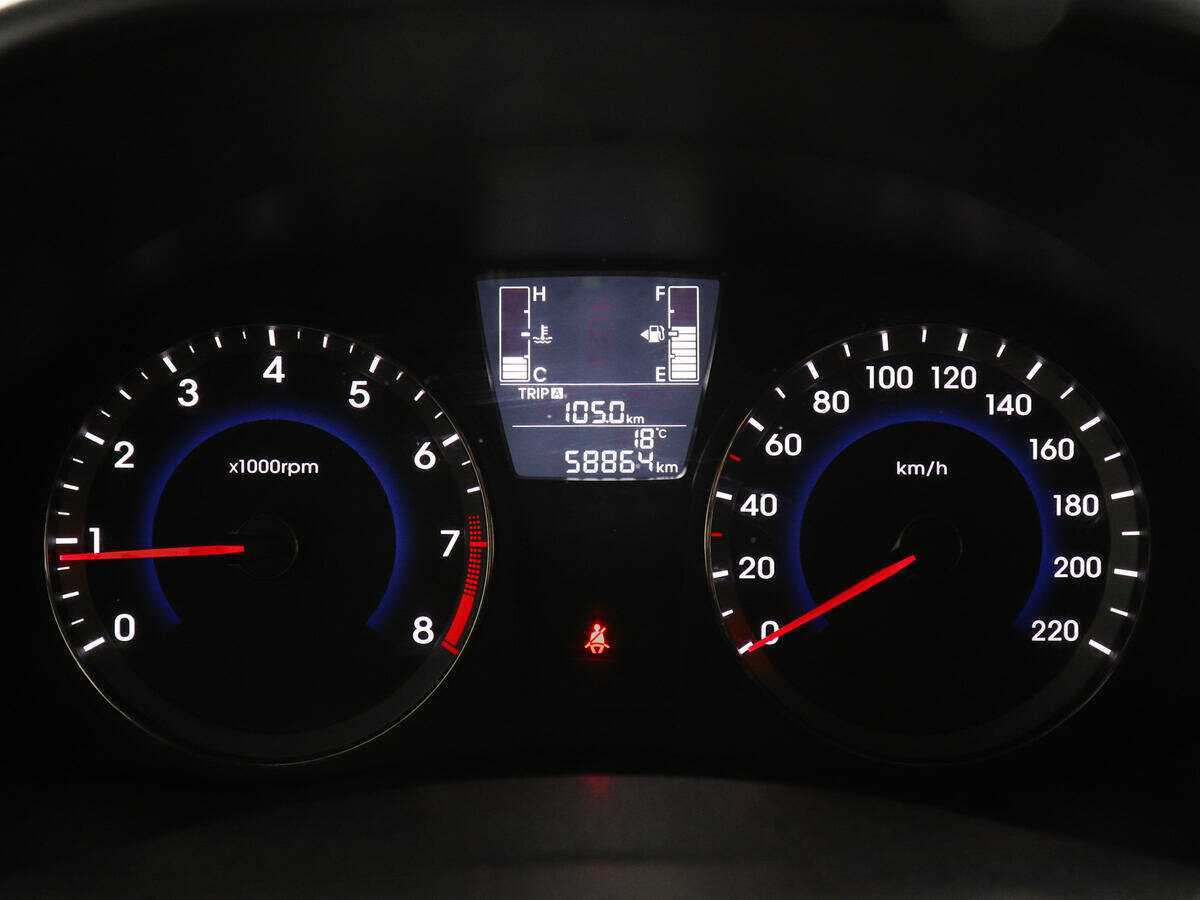 Hyundai Solaris с пробегом — 2016 год. Фото: #10