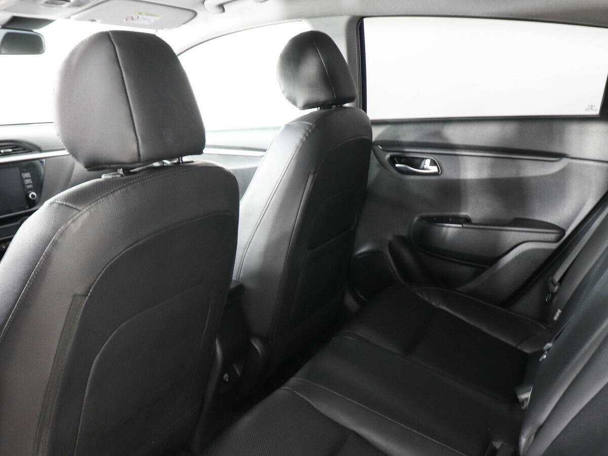 Kia Rio с пробегом — 2021 год. Фото: #11