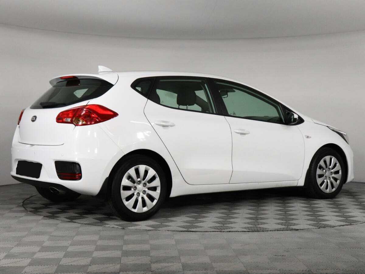 Kia Ceed с пробегом — 2017 год. Фото: #3