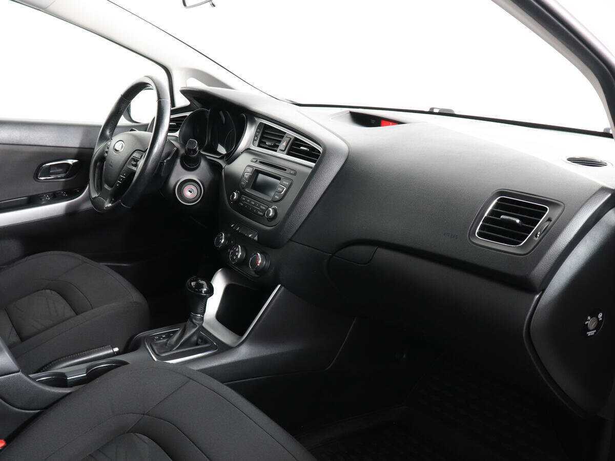 Kia Ceed с пробегом — 2017 год. Фото: #8