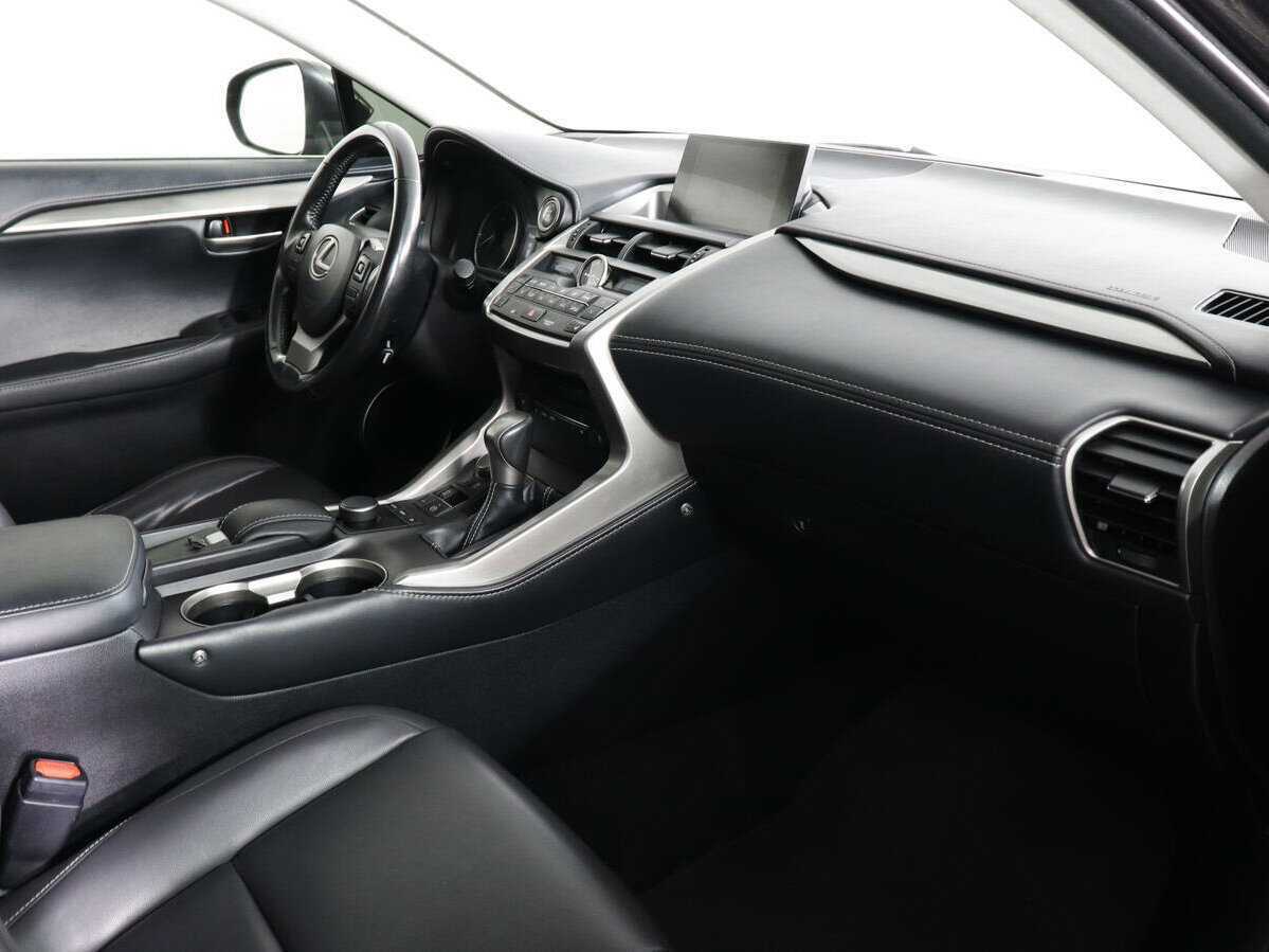 Lexus NX с пробегом — 2015 год. Фото: #11