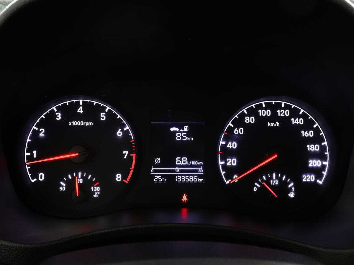 Hyundai Solaris с пробегом — 2017 год. Фото: #10