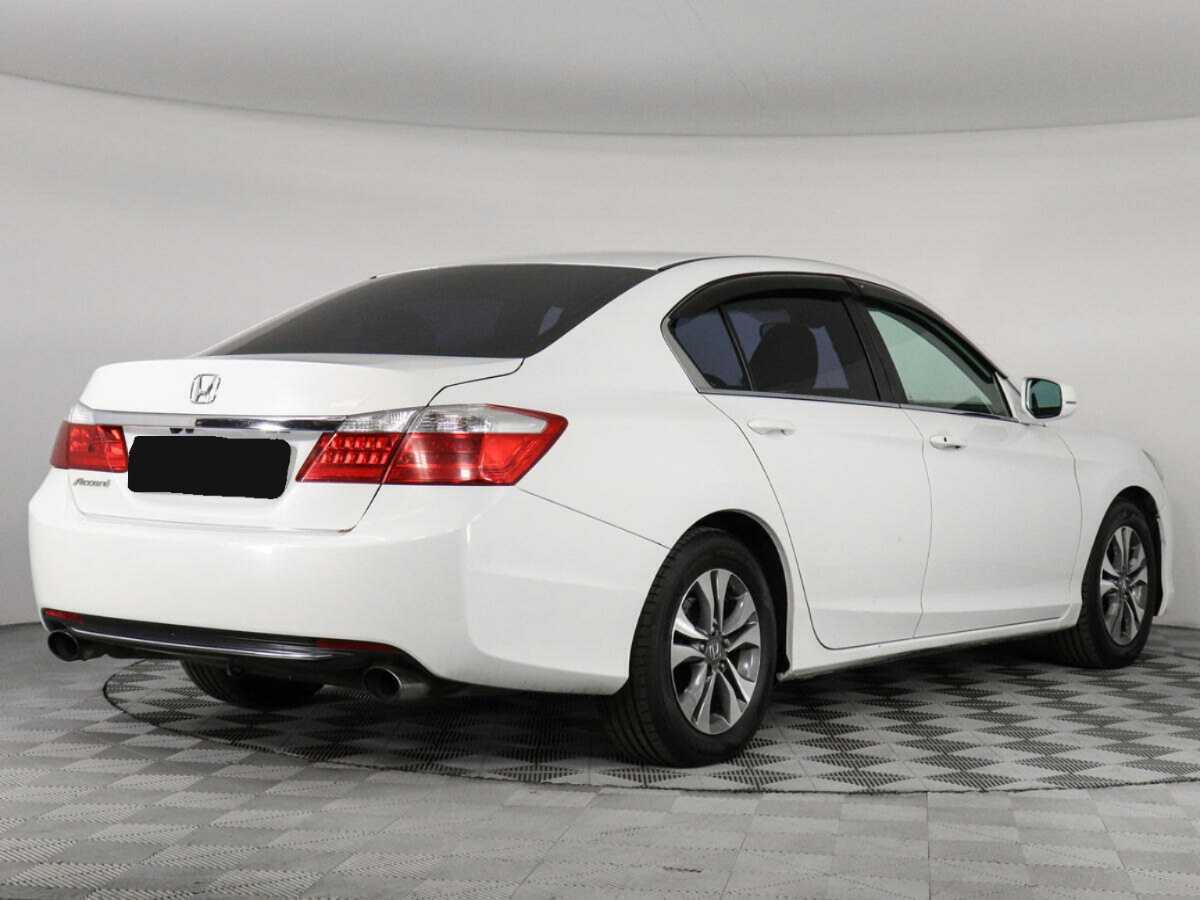 Honda Accord с пробегом — 2013 год. Фото: #2