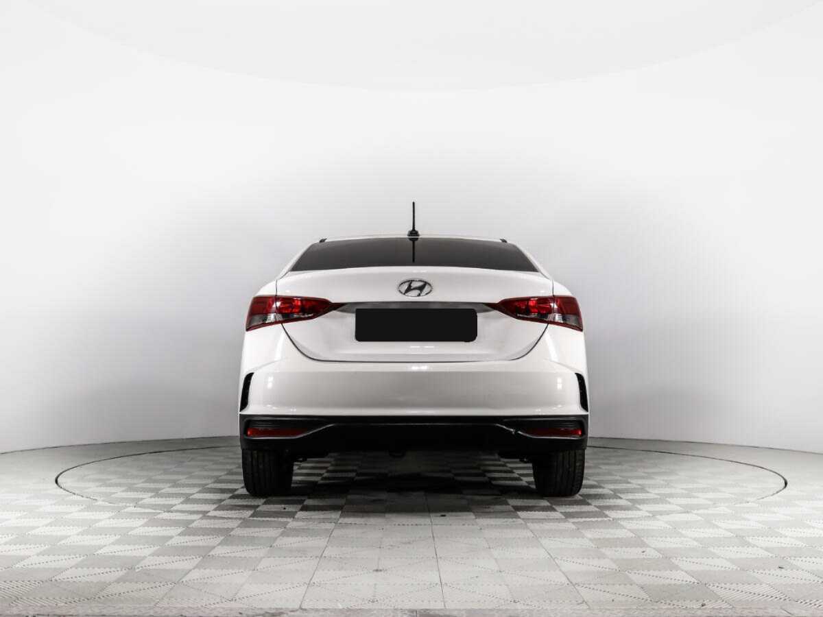 Hyundai Solaris с пробегом — 2021 год. Фото: #5