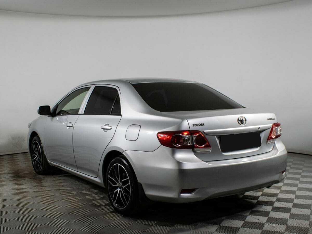 Toyota Corolla с пробегом — 2012 год. Фото: #6