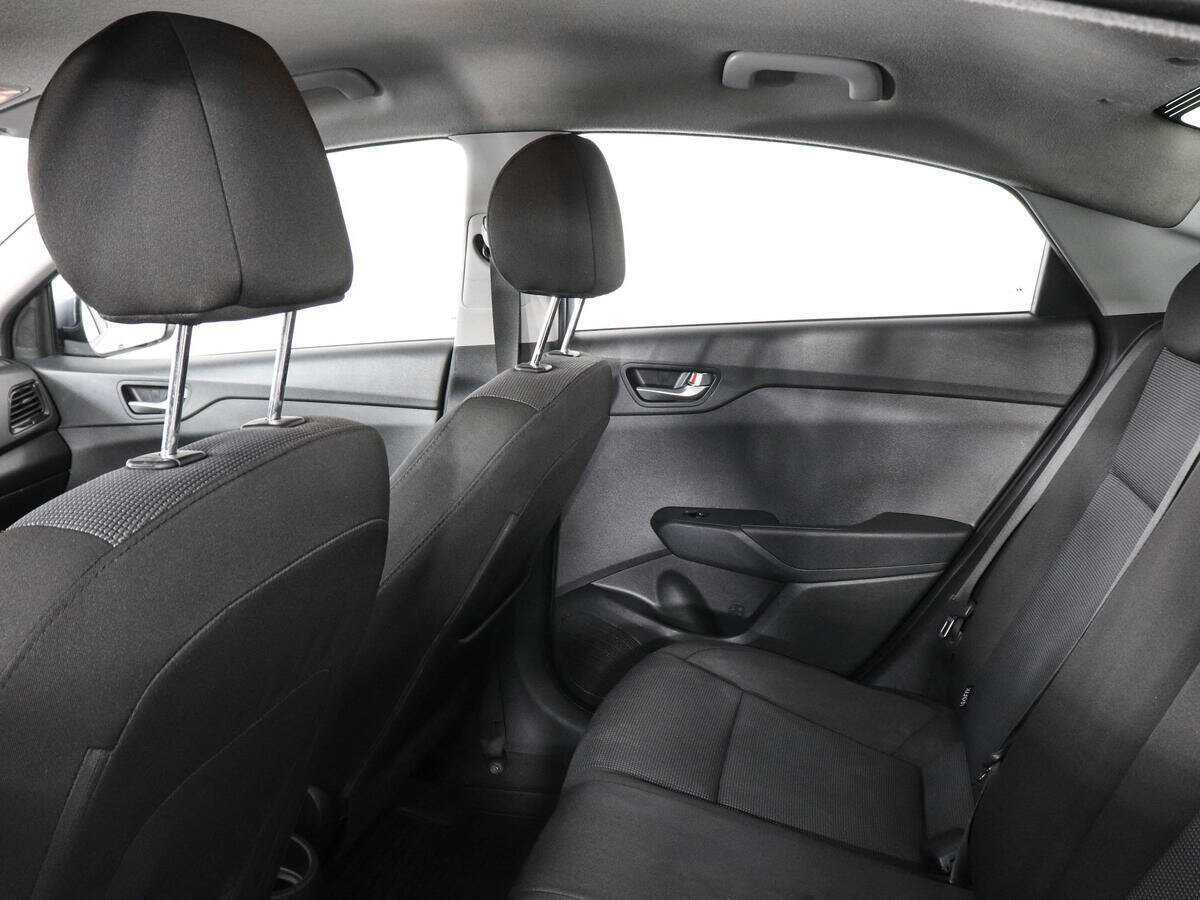 Hyundai Solaris с пробегом — 2020 год. Фото: #11