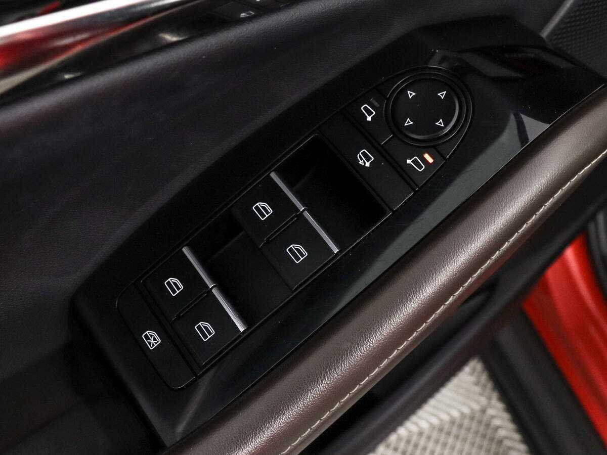 Mazda CX-30 с пробегом — 2021 год. Фото: #17