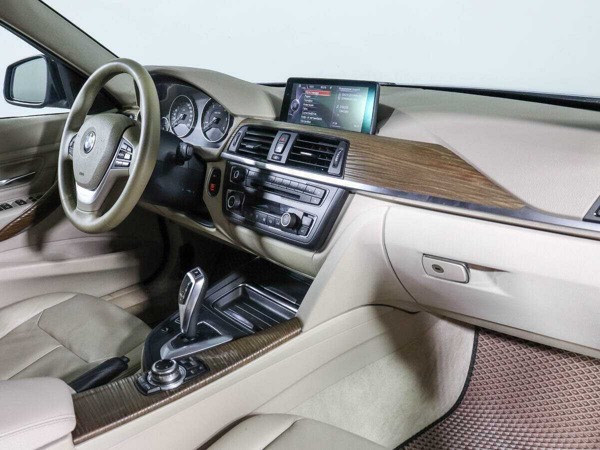 BMW 3 серии с пробегом — 2013 год. Фото: #8