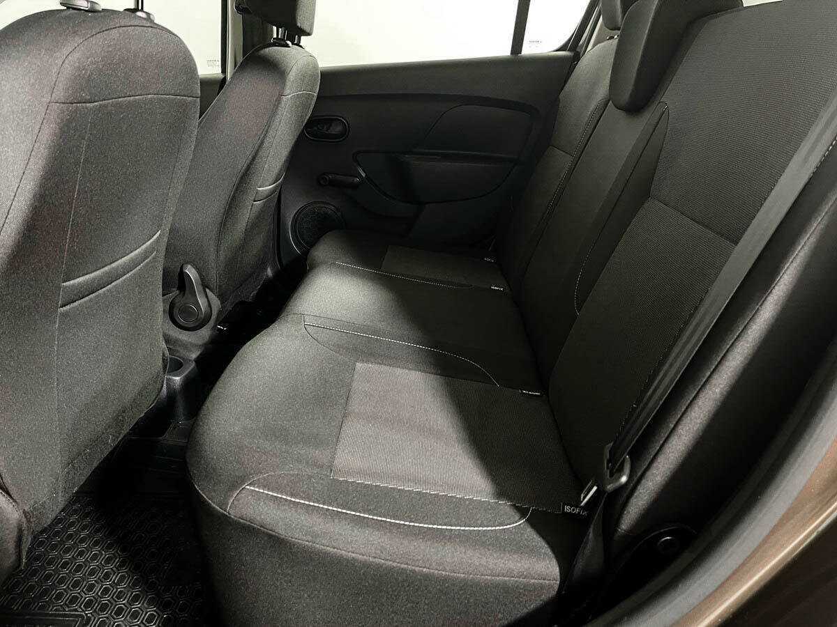 Renault Sandero с пробегом — 2019 год. Фото: #8