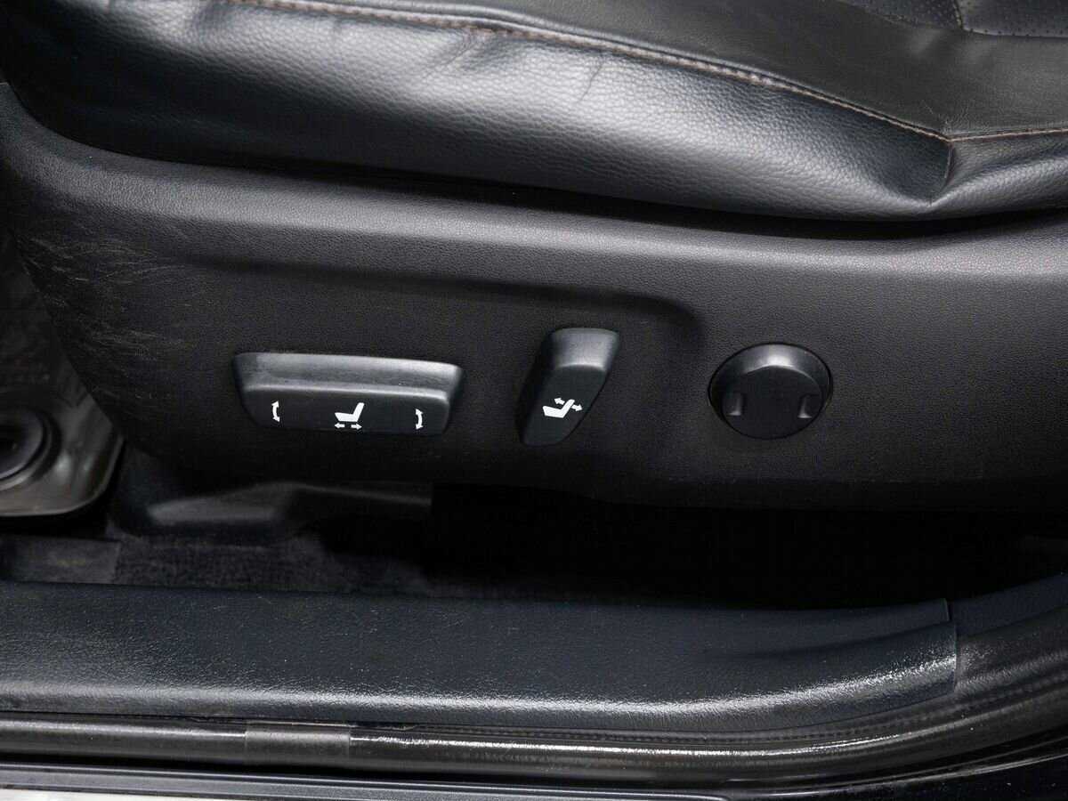 Toyota Camry с пробегом — 2012 год. Фото: #19