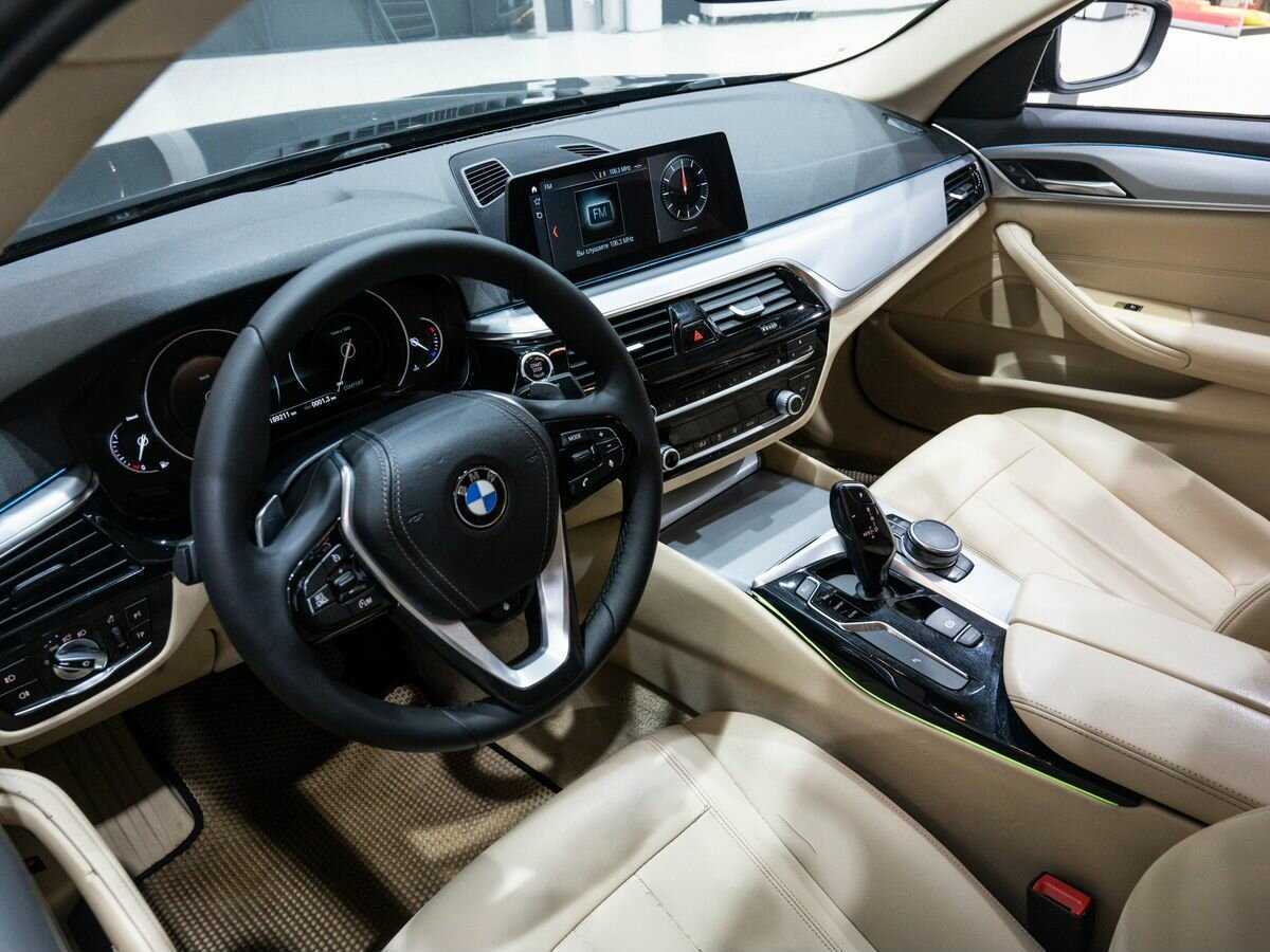 BMW 5 серии с пробегом — 2017 год. Фото: #11