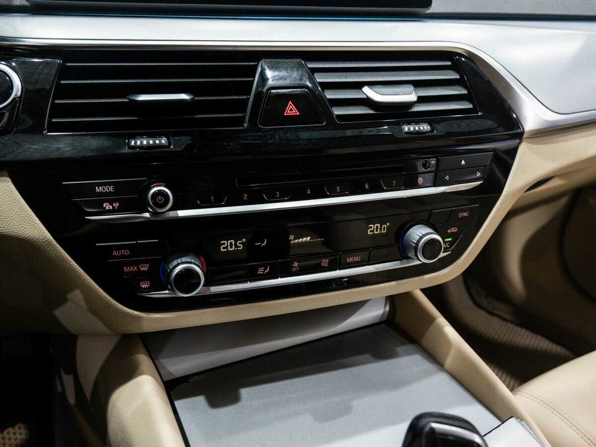 BMW 5 серии с пробегом — 2017 год. Фото: #16